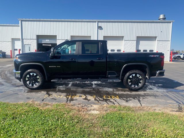 Used 2020 Chevrolet Silverado 2500 LT w/ Convenience Package AWD/4WD image 5