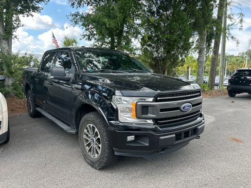 Used 2018 Ford F150 XLT w/ Equipment Group 302A Luxury AWD/4WD image 3