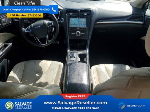 Used 2018 Ford Fusion Energi Titanium FWD image 11