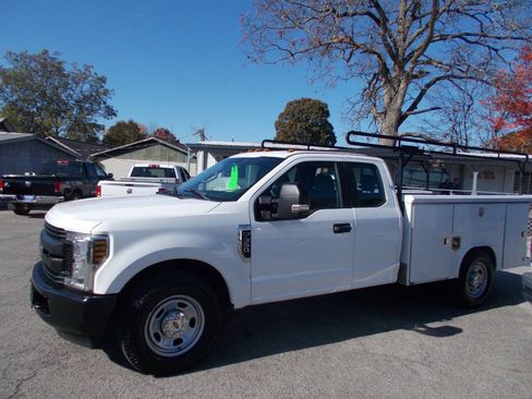 Used 2019 Ford F350 XL w/ Power Equipment Group image 17
