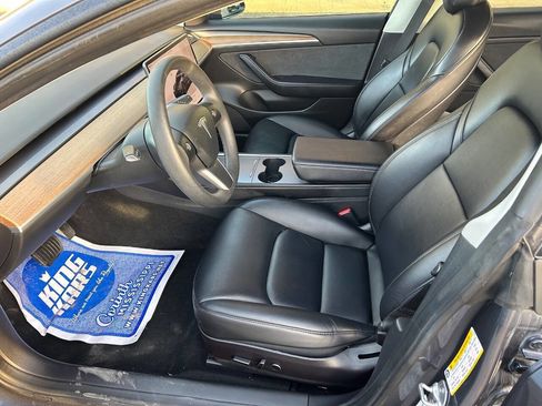 Used 2022 Tesla Model 3 Long Range image 10