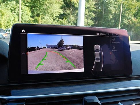 Used 2021 BMW 530i xDrive w/ Convenience Package image 22