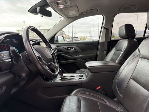 Used 2020 Chevrolet Traverse Premier AWD/4WD image 23