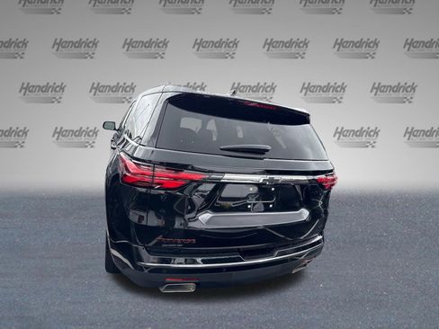 Used 2022 Chevrolet Traverse Premier w/ Redline Edition AWD/4WD image 8