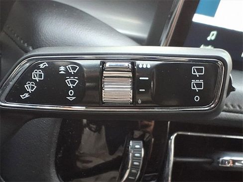 Certified 2023 Lincoln Nautilus FWD w/ Premium Package image 15