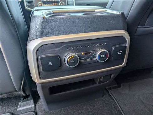 Used 2022 Ford Expedition XLT RWD image 17