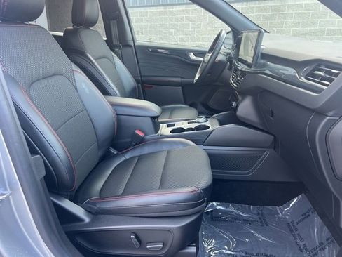 Used 2023 Ford Escape ST-Line Select w/ Tech Pack #2 image 11
