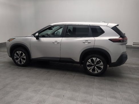Used 2022 Nissan Rogue SV FWD image 3