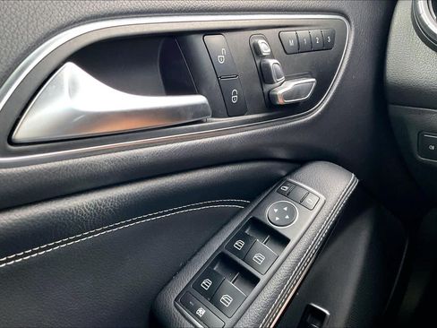 Used 2019 Mercedes-Benz CLA 250 image 33