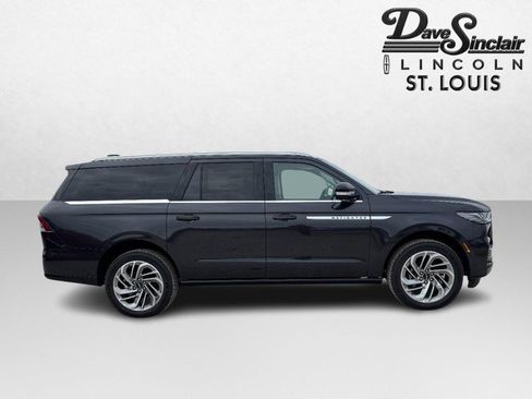 New 2026 Lincoln Navigator L Reserve image 4