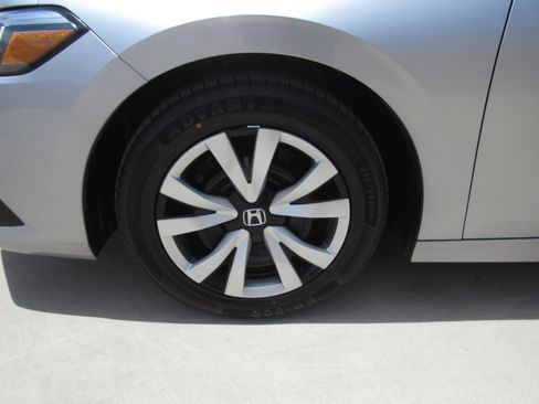 Used 2023 Honda Civic LX image 4