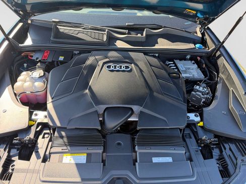 Used 2022 Audi Q8 Premium Plus w/ Premium Plus Package image 20