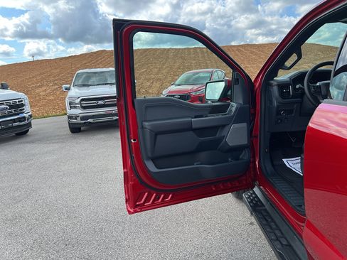 New 2025 Ford F150 Lightning Lariat image 16