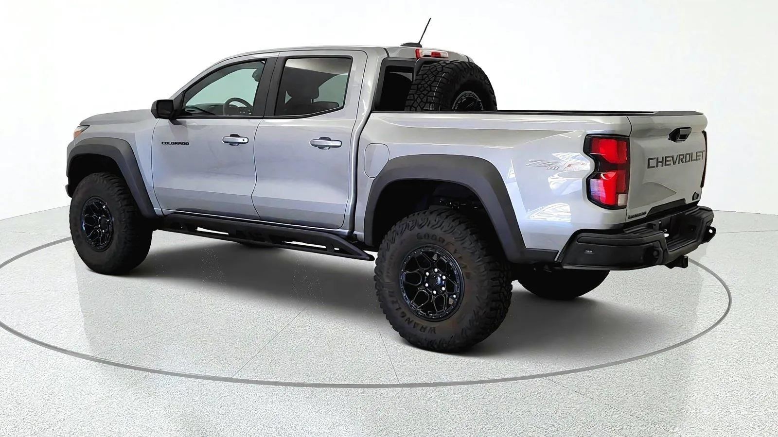 Used 2024 Chevrolet Colorado ZR2 w/ ZR2 Bison Edition AWD/4WD image 6