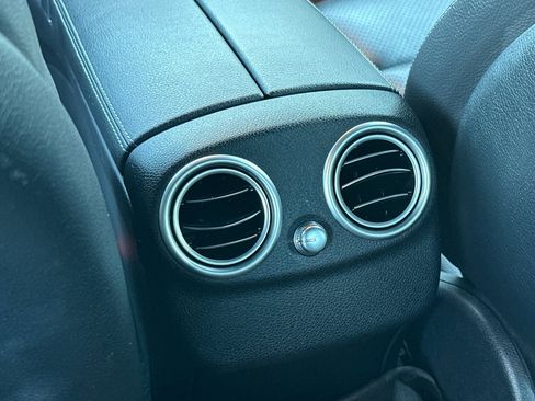 Used 2021 Mercedes-Benz C 300 Sedan image 13