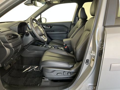 Certified 2025 Subaru Forester Limited w/ Popular Package AWD/4WD image 11