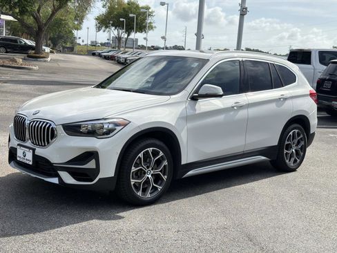 Used 2021 BMW X1 xDrive28i w/ Convenience Package image 7
