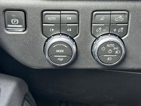 New 2026 GMC Sierra 1500 SLT AWD/4WD image 31