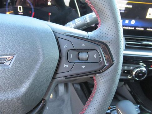 New 2026 Chevrolet Trax RS w/ Sunroof Package image 19