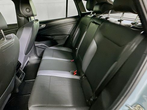 Used 2025 Volkswagen ID.4 Pro S image 28