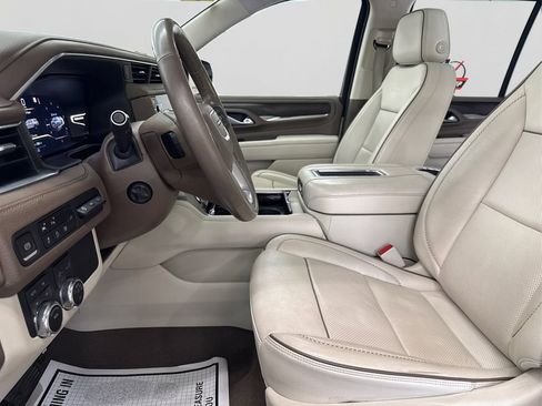 Used 2022 GMC Yukon Denali image 9