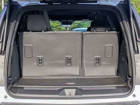 New 2026 Cadillac Escalade Luxury w/ Touring Package AWD/4WD image 12