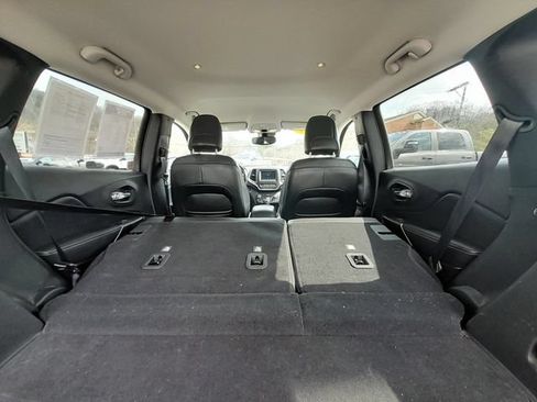 Used 2021 Jeep Cherokee Latitude Lux AWD/4WD image 56