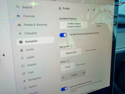 Used 2023 Tesla Model 3 Standard Range image 23