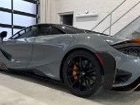 Used 2022 McLaren 765LT RWD image 3