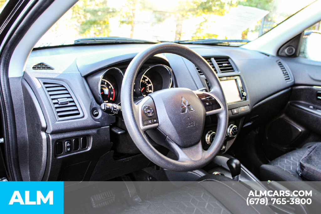 Used 2025 Mitsubishi Outlander Sport ES AWD/4WD image 28