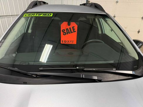 Used 2025 Subaru Outback Premium w/ Popular Package #1A AWD/4WD image 14