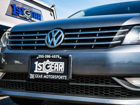 Used 2013 Volkswagen Passat 2.5 SEL Premium FWD image 11