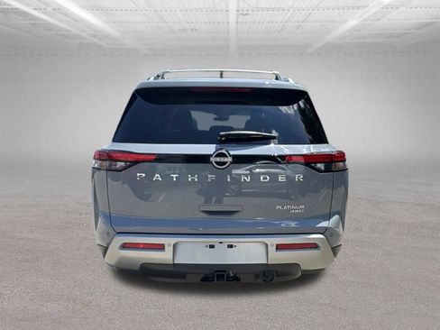 Used 2023 Nissan Pathfinder Platinum w/ Cargo Package AWD/4WD image 4