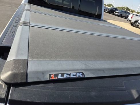 Used 2022 Chevrolet Silverado 1500 LTZ image 11