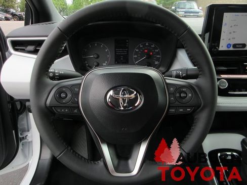 New 2025 Toyota Corolla SE image 7