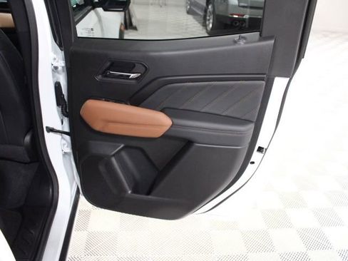 New 2026 GMC Canyon AT4 w/ Technology Plus Package AWD/4WD image 29