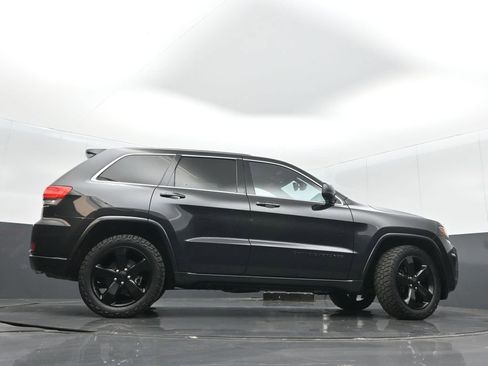 Used 2015 Jeep Grand Cherokee Altitude image 36