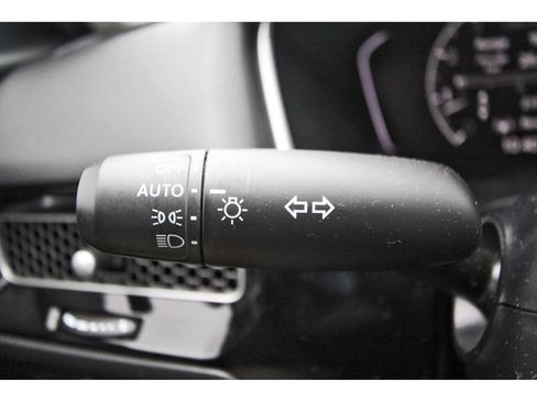 Used 2024 Honda Civic EX-L image 17
