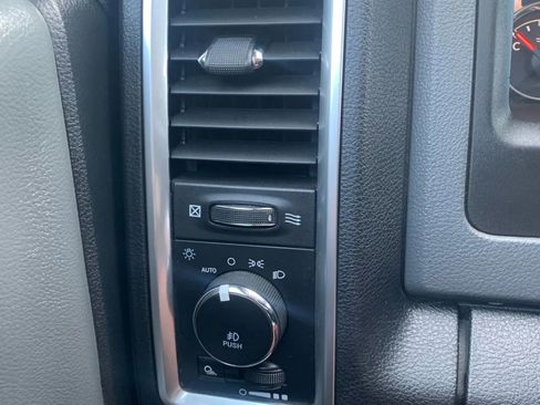 Used 2018 RAM 1500 Lone Star image 24