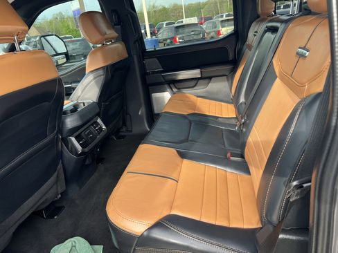 Used 2024 Ford F450 Platinum image 19