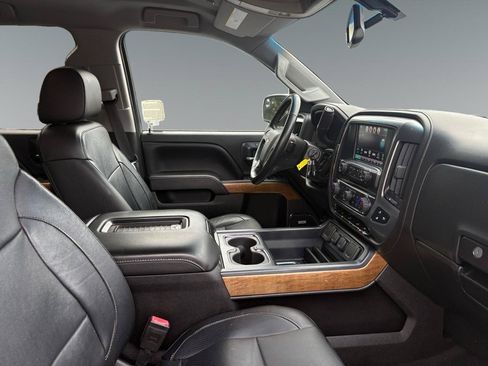 Used 2016 Chevrolet Silverado 1500 LTZ w/ LTZ Plus Package AWD/4WD image 10