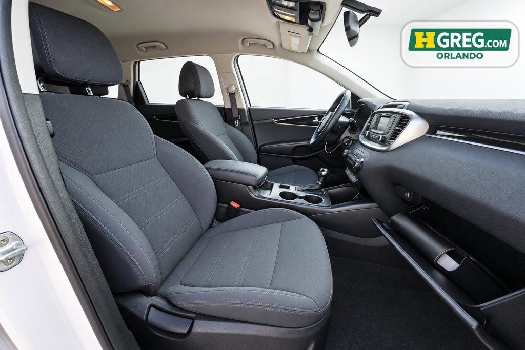 Used 2016 Kia Sorento AWD w/ LX Convenience Package image 11