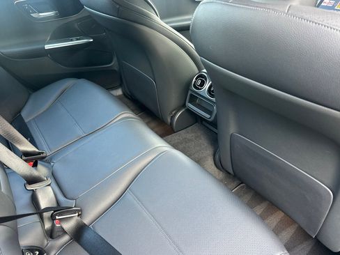 Used 2025 Mercedes-Benz C 300 Sedan image 18