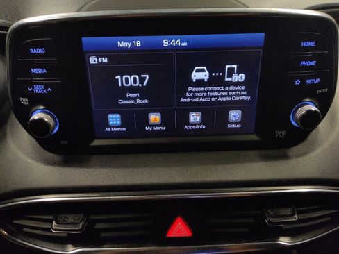 Used 2020 Hyundai Santa Fe SE FWD image 25