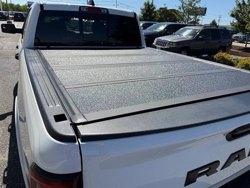 Used 2025 RAM 1500 Big Horn AWD/4WD image 14