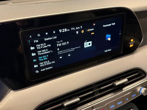 Used 2022 Hyundai Palisade SEL w/ Premium Package AWD/4WD image 12