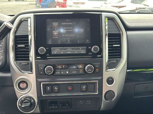 Used 2023 Nissan Titan SV w/ SV Convenience Package image 15