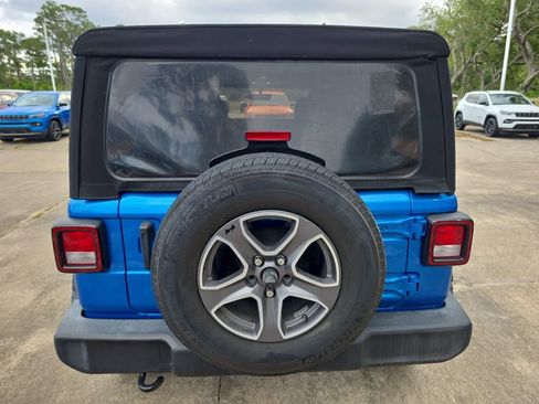 Certified 2021 Jeep Wrangler Unlimited Sport image 3