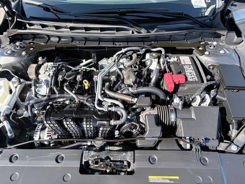 Used 2025 Nissan Altima 2.5 SV FWD image 27