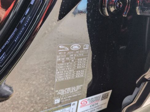 New 2026 Land Rover Defender 130 X-Dynamic SE image 41